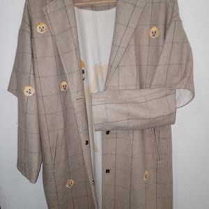 Tyakasha Wool coat